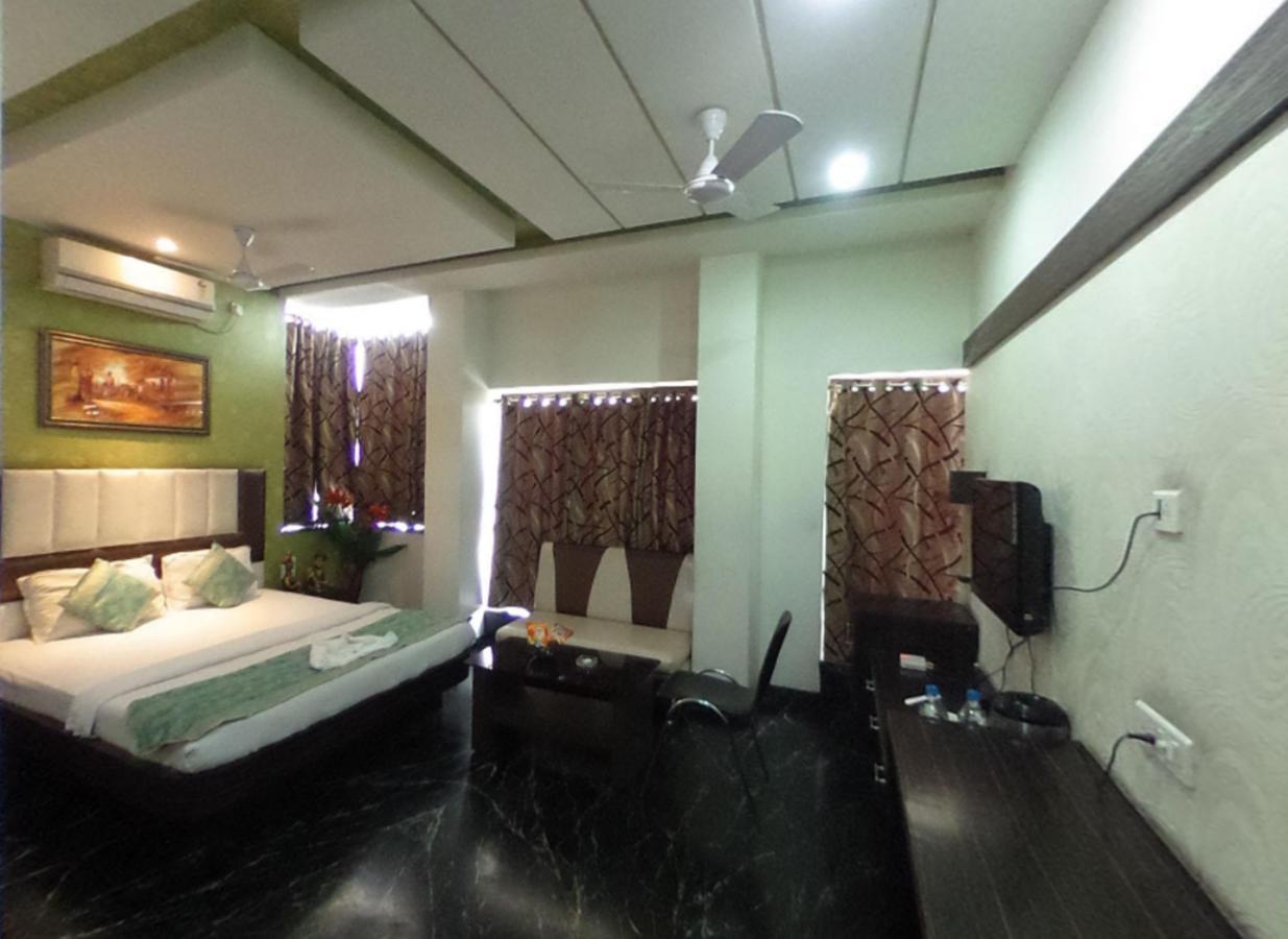 Hotel Pink Pearl Raigarh Exterior photo
